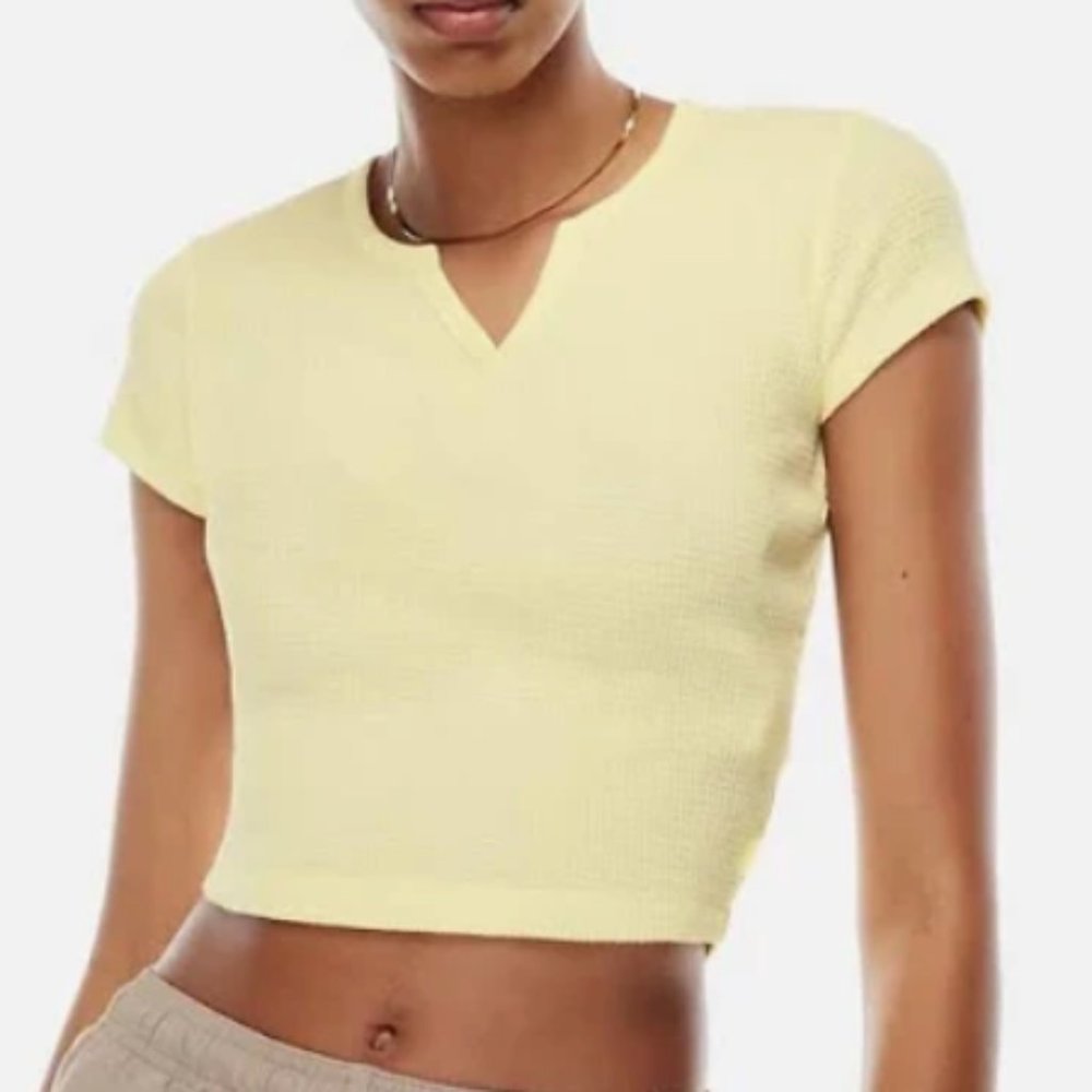 Aritzia TNA Waffle Notch T-Shirt